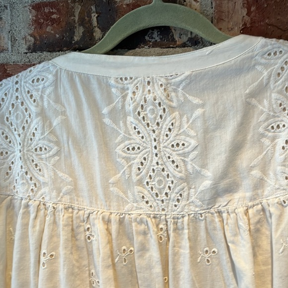 Shabby Chic Top - Picture 7 of 8